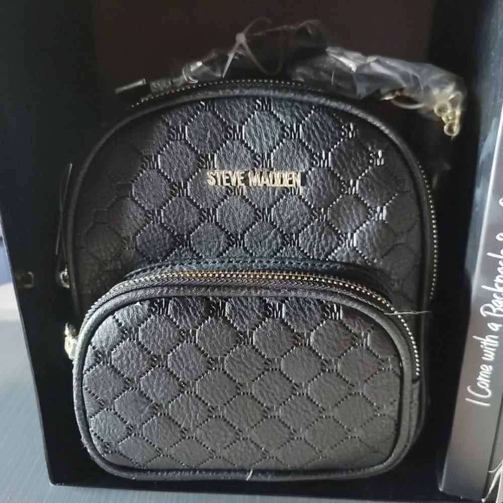 Steve Madden Black Backpack & Card Wallet Set New In‎ Box.